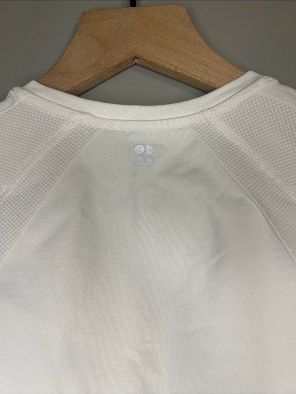Sweaty Betty Women’s White Athlete Seamless Workout T-Shirt, Size Small - Picture 10 of 10